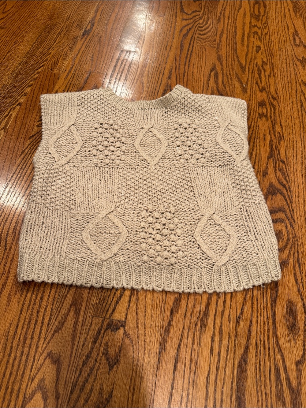 Textured Cable hand Knit Sleeveless Sweater Vest - Cream